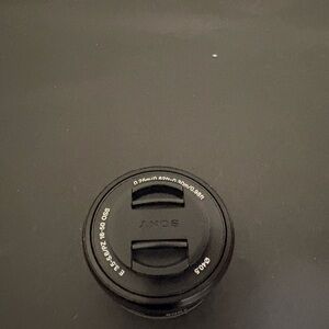 Sony 3.5-5.6/Pz 16-50 OSS